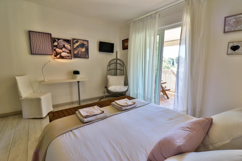 Les Chambres D'Hotes Du Grand Mornas Carry-le-Rouet Εξωτερικό φωτογραφία